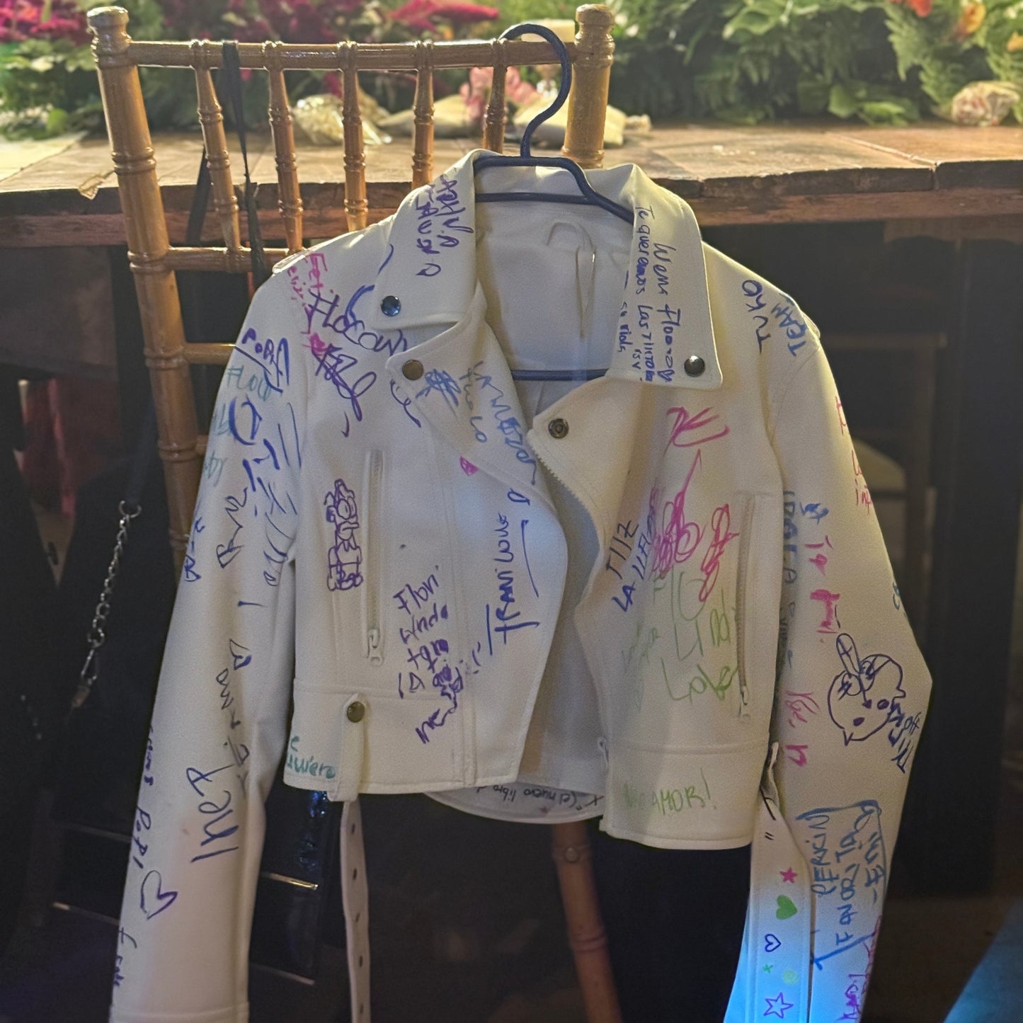 Trash your Jacket - La chaqueta como libro de visitas