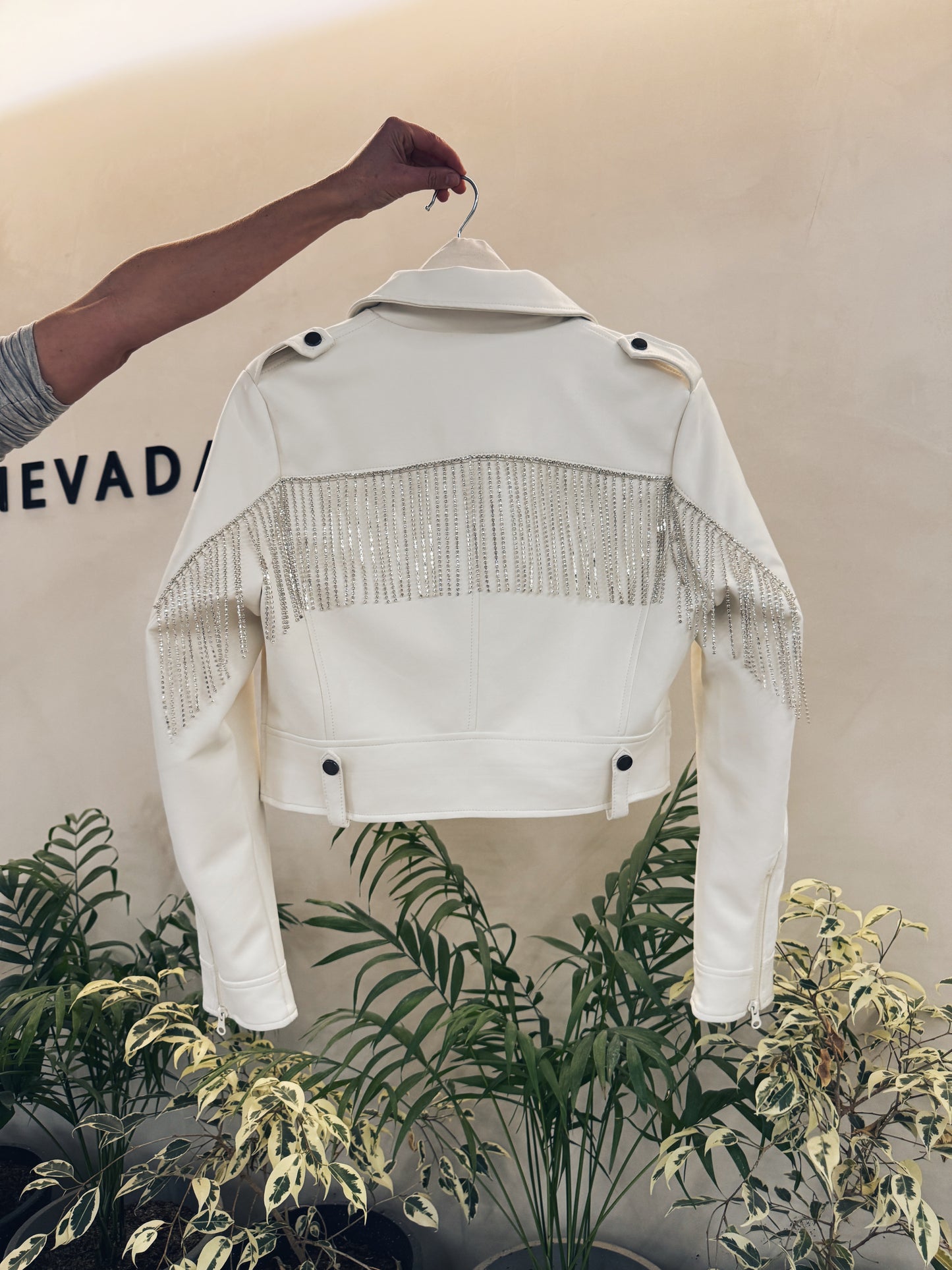 Bodas Plateadas – Chaqueta con Flecos de Cristal plata
