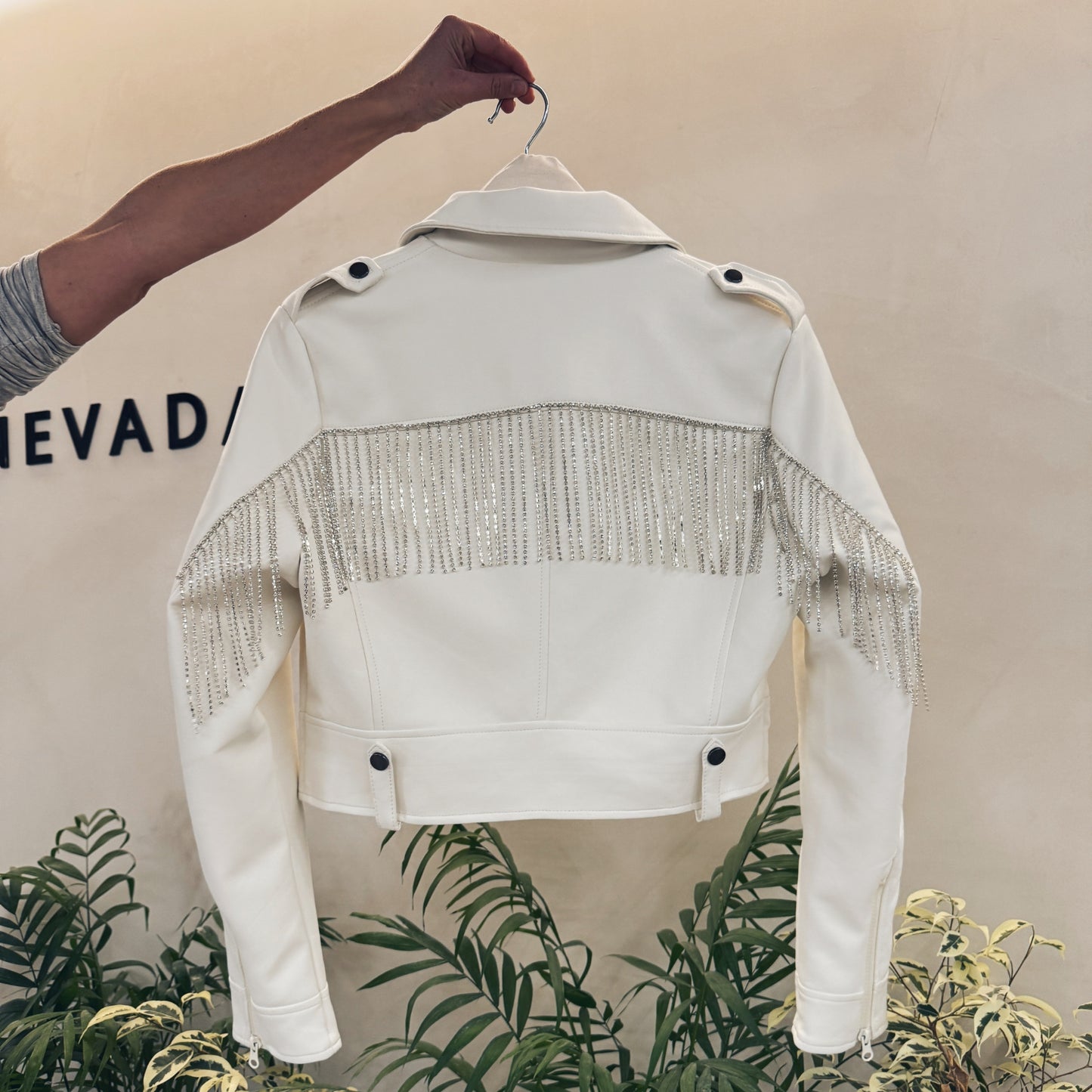Novia Plateada – Chaqueta con Flecos de Cristal plata